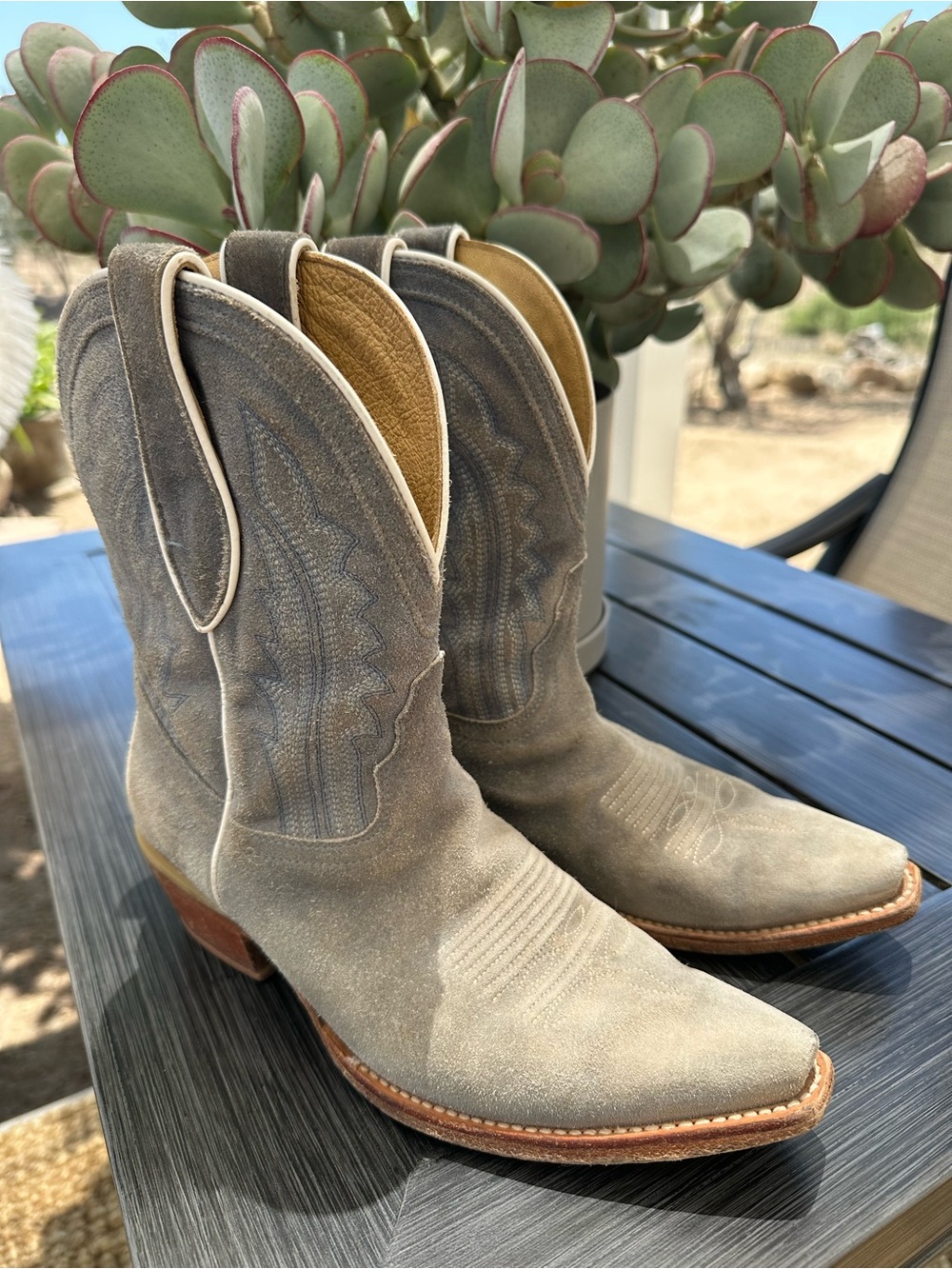 TONY LAMA WOMEN'S LEA SUEDE WESTERN COWGIRL BOOTIES - SNIP TOE - Picture 5 of 8